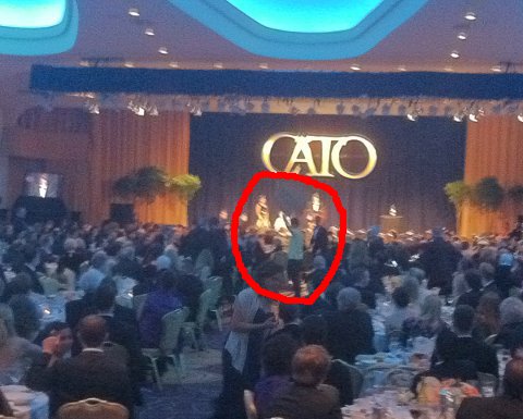 茅汉奸领赏,我在现场捣乱 茅汉奸领赏,我在现场捣乱